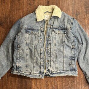 H&M Blue Denim Sherpa Lined Trucker Jean Jacket – Men’s XL